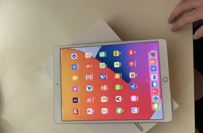 2024年的苹果air平板128g国行WiFi版 2024年的苹果air平板128g国行WiFi版